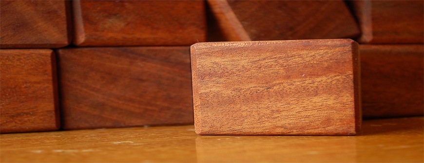 Cách làm việc với gỗ dái ngựa (gỗ mahogany)